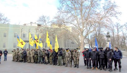 Активисты "Самообороны Одессы" и "Правого сектора" пикетировали одесскую мэрию
