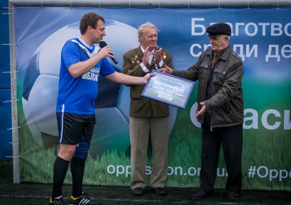 «Спасибо деду за Победу!» – в Одессе прошел благотворительный футбольный турнир 