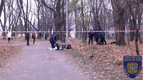 В одесском парке обнаружили обгоревший труп на инвалидной коляске