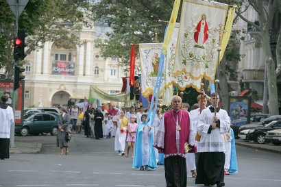 В Одессе проходят католические Дни молодежи – с молитвами, тренингами и мастер-классами
