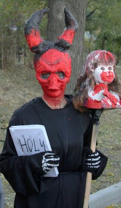 Одесситы отмечали Хэллоуин в Лунном парке
