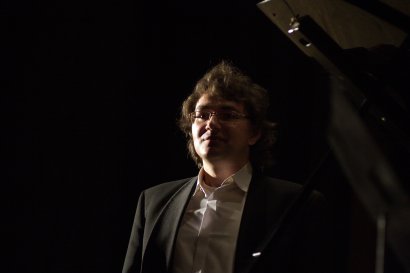 В Одесской филармонии прошел вечер фортепианной музыки. Солист – Георгий Кожухарь  
