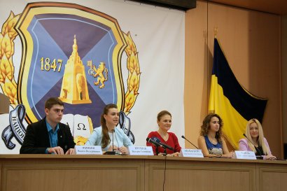 В НУ «ОЮА» старшеклассники одесских школ борются за золотой ключик (фото)