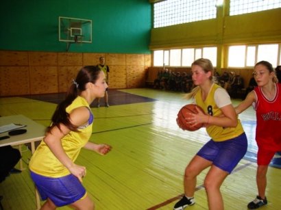 В Одессе прошли соревнования по баскетболу среди школьников