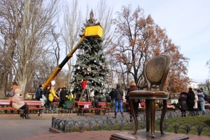 В Одессе появилась еще и народная елка (фото)