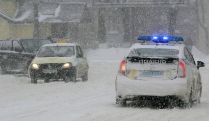 Полицейские в метель разыскали двух несовершеннолетних беглецов