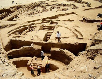 Корабль, которому 4,5 тысячи лет, нашли в Египте
