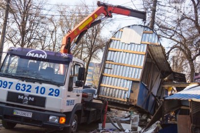 Демонтаж бизнес-будок в Одессе заходит на новый виток
