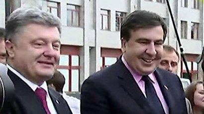 У Порошенко опровергли слухи об отставке Саакашвили