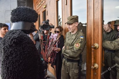 «Звездные войны»-2: без цветов, но с мангалом и шампурами