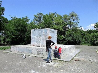 «Главного» одесского Ильича таки демонтировали. Лениноповал окончился?