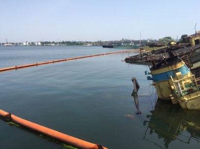 Опять произошло загрязнение акватории Сухого лимана (фото)