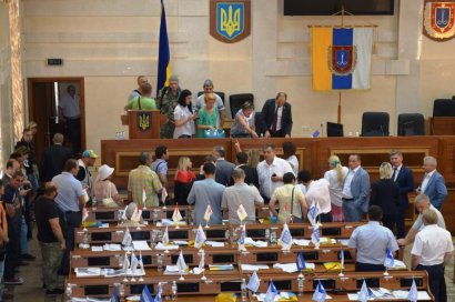 Скорик требует разобраться разобраться в ситуации, возникшей  в сессионном зале Одесского облсовета  (фото)