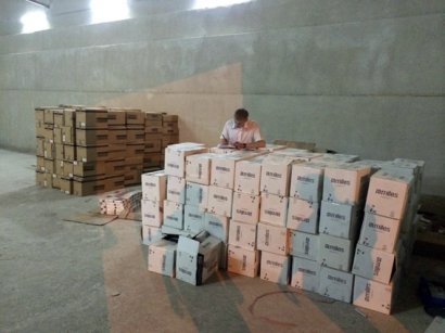 Одесские плицейские ликвидировали незаконный канал поставки контрафактных табачных изделий (фото)