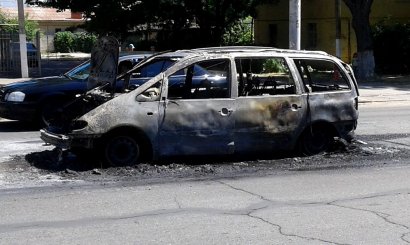 ЧП на Комарова: На ходу сгорел автомобиль (фото)