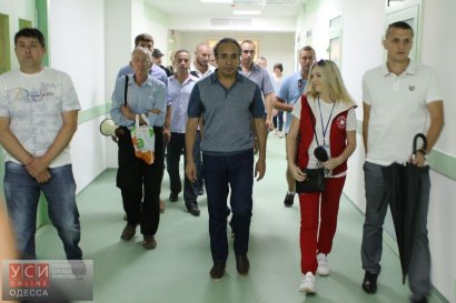 Аднан Киван провел экскурсию по новой больнице скорой помощи 