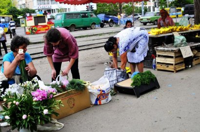 Городские власти намерены полностью покончить с торговлей на т.н. «стихийных рынках»