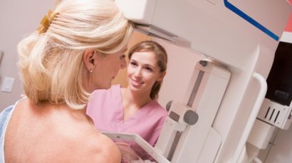 Ко Дню борьбы с раком молочной железы одесситки смогут бесплатно получить консультацию врача и пройти маммографию