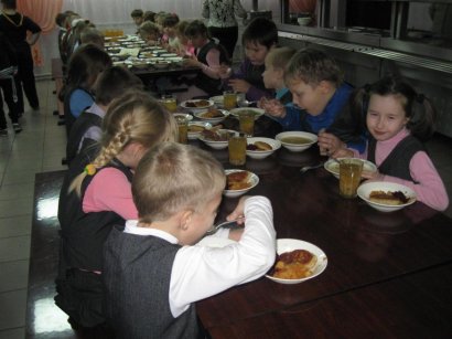В одесские школы вернут горячие завтраки