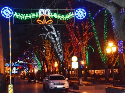 Новогодние празднества в нынешнем году в Одессе повсеместно стартуют уже 19 декабря