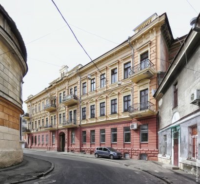 К началу туристического сезона в мэрии обещают отремонтировать Воронцовский переулок
