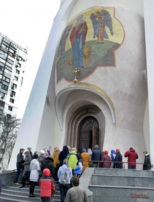 В одесских храмах прошли торжественные богослужения в честь Вербного Воскресенья