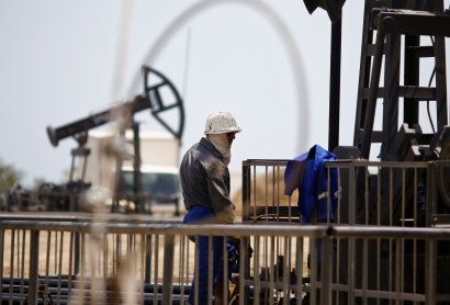 Резкое падение цен на сырье: нефть достигла пятимесячного минимума - The Guardian