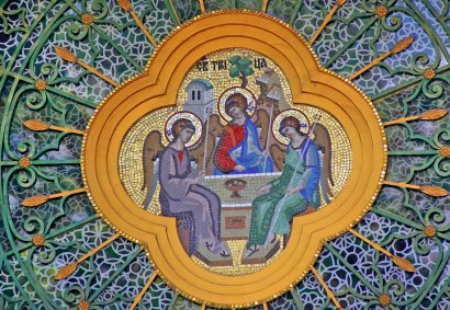 Одесситы празднуют Троицу