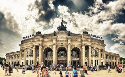 К субботним и воскресным рейсам пассажирского поезда Кишинев – Одесса добавились пятничные