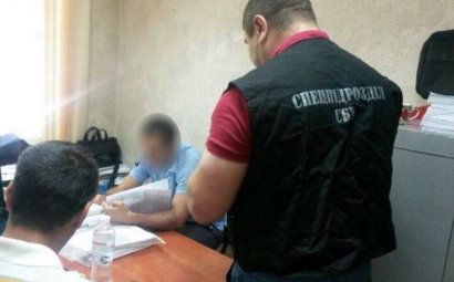 Сразу трое сотрудников райадминистрации задержаны за злоупотребление служебным положением