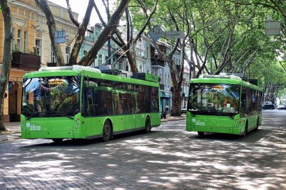 По ул. Базарной с 18 по 20 августа внесены изменения в схемы движения городского транспорта