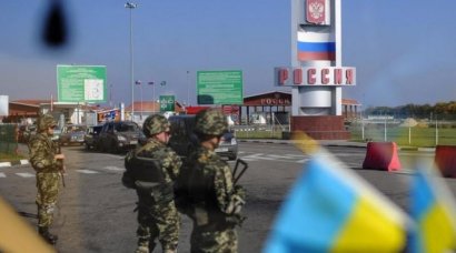 СБУ предлагают временно ограничить право украинцев выезжать в Россию