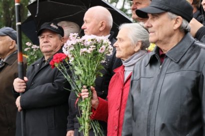 Одесситы возложили цветы к памятнику Неизвестному матросу в честь Дня освобождения Украины от фашистских захватчиков