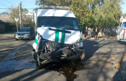 В Одесской области произошло ДТП с участие инкассаторского автомобиля