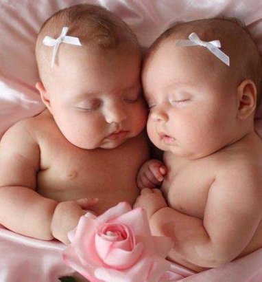 Сразу пять пар близнецов родились за последнюю неделю в Одессе