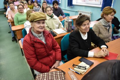 Пожилые одесситы с успехом осваивают компьютерные технологии