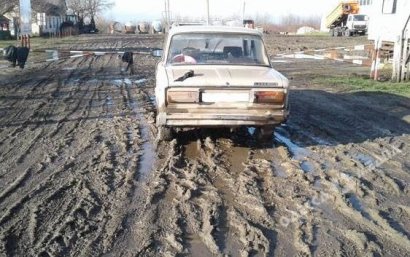 В Одесской области пьяный водитель протаранил автобусную остановку