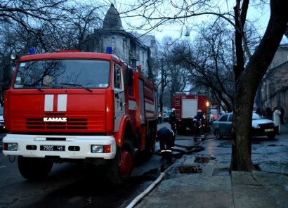 Два человека погибли на пожаре в Одессе