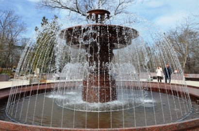 Завершилась реконструкция фонтана «Ваза малая» в парке имени Шевченко
