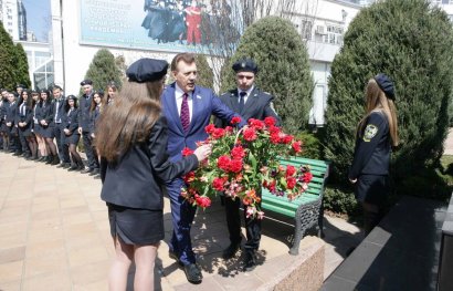 В День освобождения Одессы состоялось возложение цветов к памятнику «Спасенное детство»