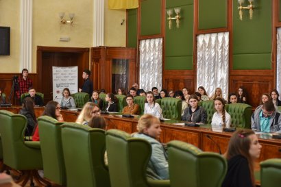 В Одесской Юракадемии прошел первый региональный турнир по правоведению среди учеников 11-х классов