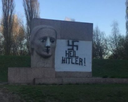 Монумент Скорбящей Матери и памятный знак евреям-жертвам нацизма осквернили в Полтаве