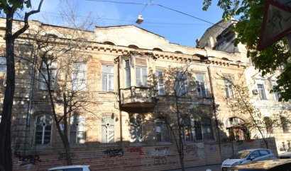 Старинная достопримечательность в центре Одессы умирает на глазах (фото)