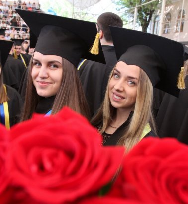 Vivat, Akademia! Выпускникам Одесской Юракадемии вручили дипломы магистров
