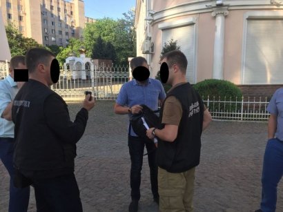 В Одессе на взятке погорел очередной полицейский. На сей раз – следователь