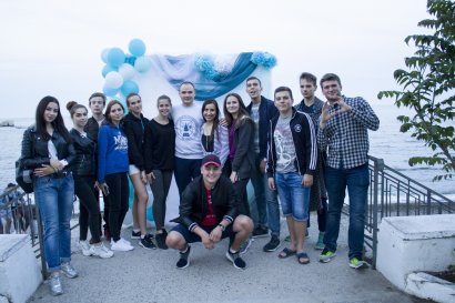 Студенты Одесской Юракадемии организовали благотворительную кино-акцию на берегу моря в помощь учащихся школы-интерната