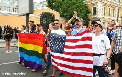 Европейские ценности, которые нам навязывают насильно: гей-парад в Киеве