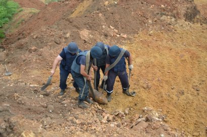 В Одессе нашли и обезвредили авиационную бомбу