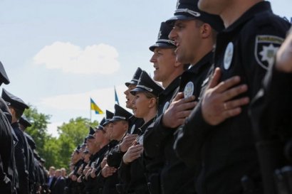 Для пресечения беспорядков в ходе сегодняшнего футбольного матча будут задействованы более шестисот правоохранителей