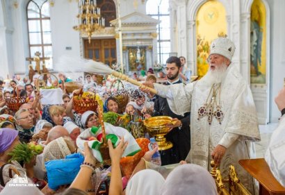 В праздник Преображения Господнего в храмах Одессы прошли божественные литургии